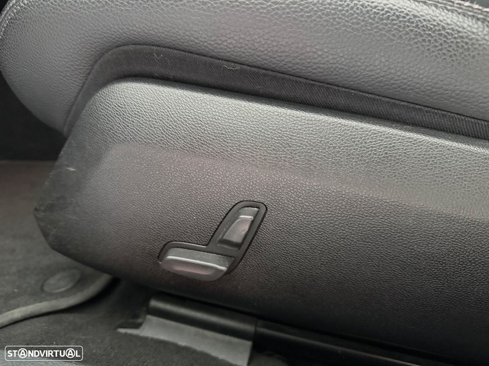 Mercedes-Benz E 220 CDi Classic BlueEfficiency - 27