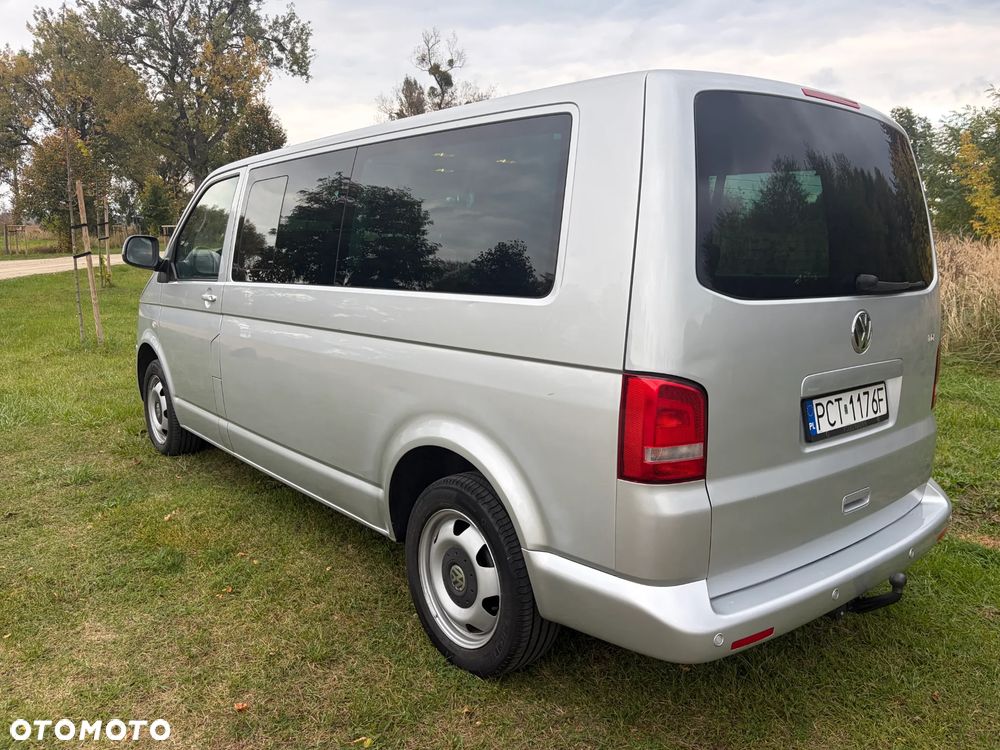 Volkswagen Caravelle 2011 photo 4