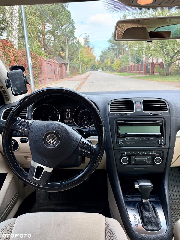 Volkswagen Golf VI 1.6 Highline DSG - 12