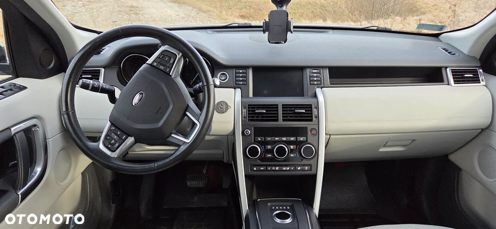 Land Rover Discovery Sport 2.0 D180 HSE - 13