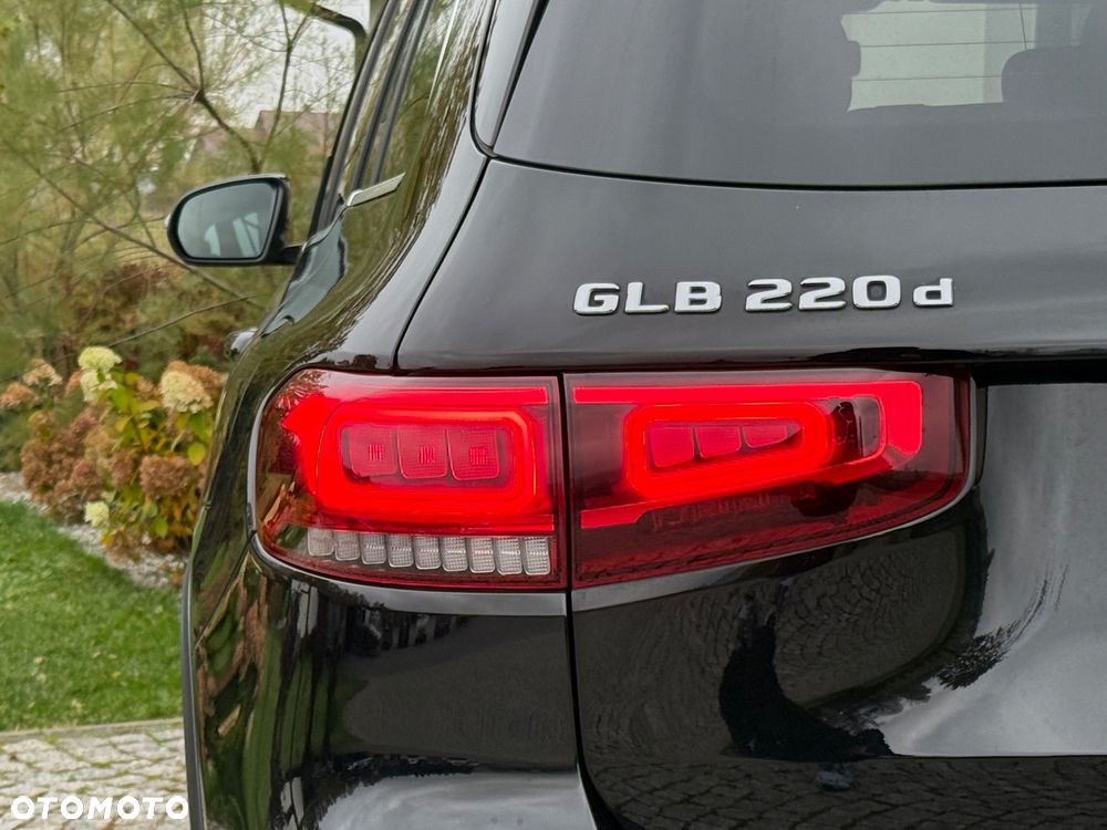 Mercedes-Benz GLB 220 d 8G-DCT AMG Line - 11
