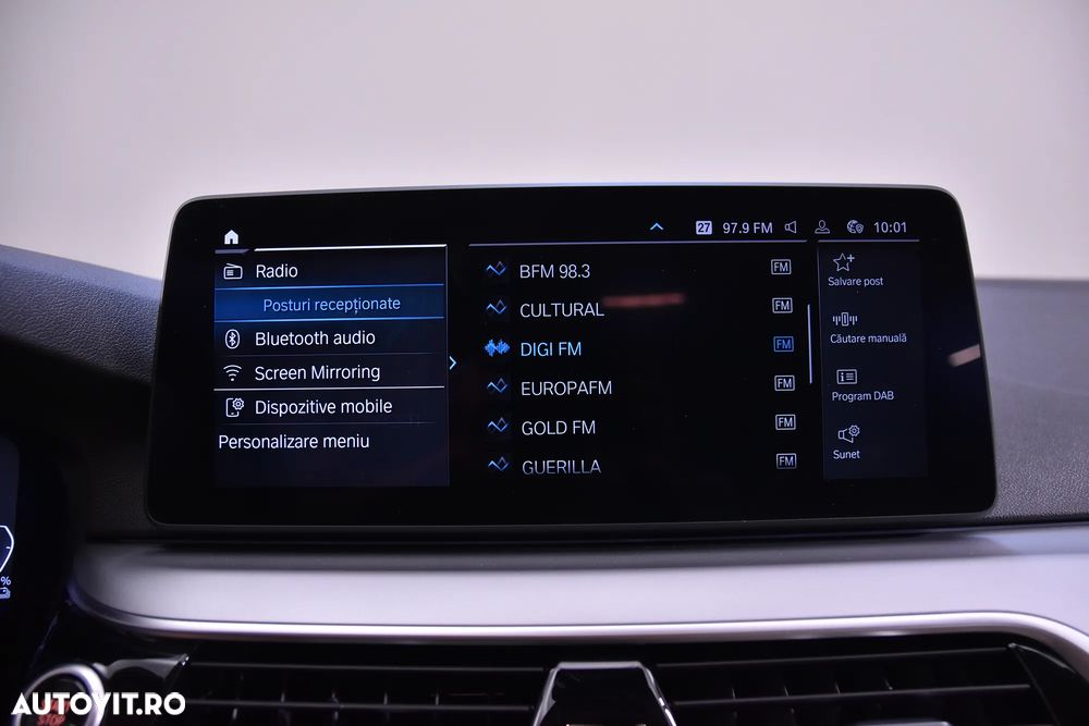 BMW Seria 5 530e xDrive AT PHEV - 19