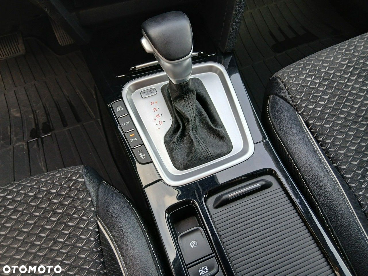 Kia XCeed - 20