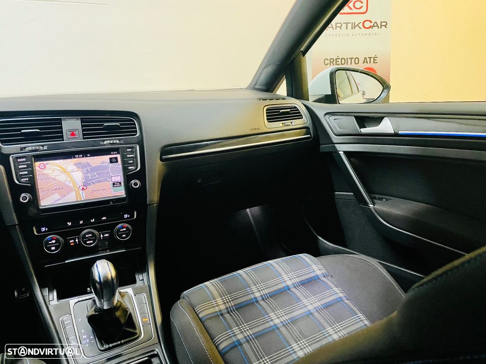 VW Golf 1.4 GTE Plug-In-Hybrid DSG - 19