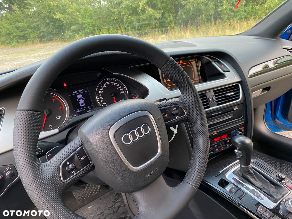 Audi A4 Limousine - 10