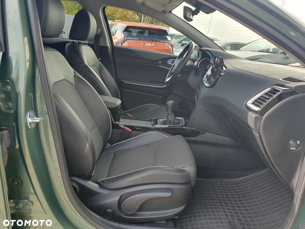 Kia Ceed 1.5 T-GDI Tribute - 25