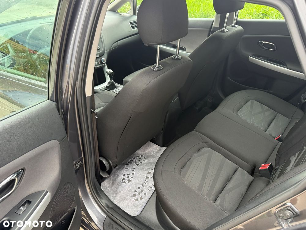 Kia Ceed 1.4 CVVT - 18