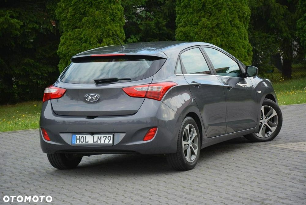 Hyundai i30 1.4 Comfort - 12