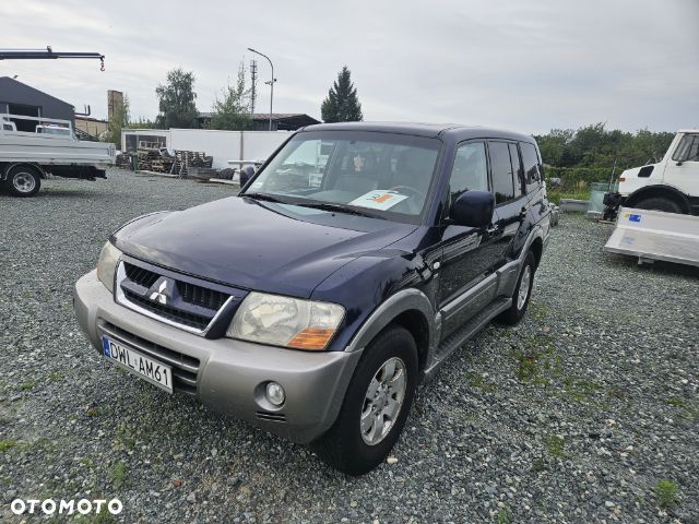 Mitsubishi Pajero 3.2 DID Instyle DAKAR - 11