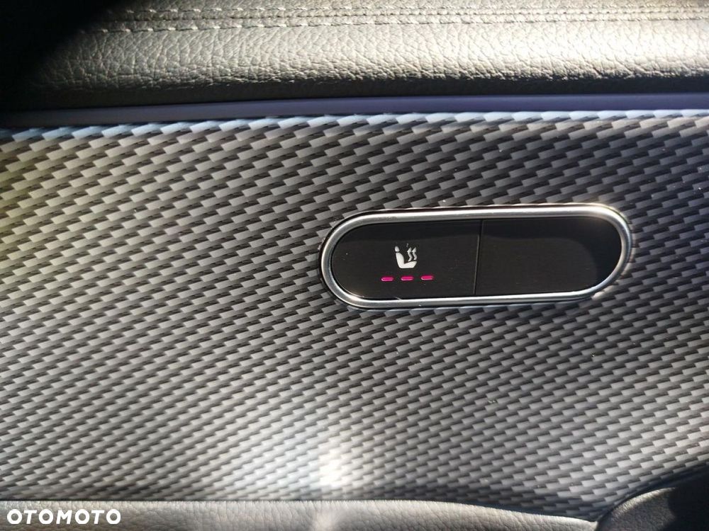 Mercedes-Benz CLA - 13