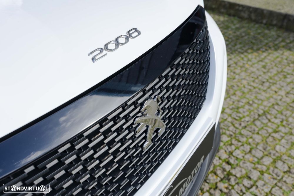 Peugeot 2008 1.2 PureTech Active EAT8 - 7