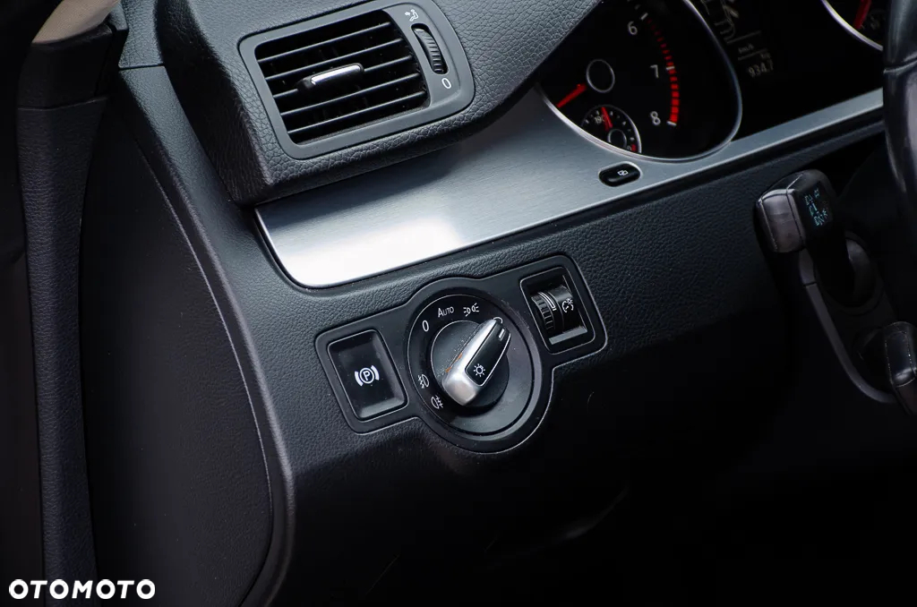 Volkswagen Passat CC 2.0 TSI DSG - 9