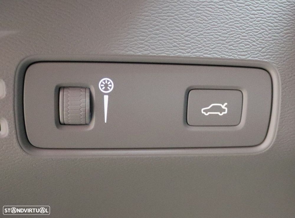 Volvo XC 40 1.5 T3 Tech Edition - 10