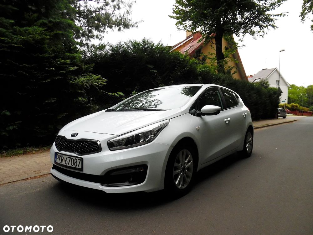 Kia Ceed - 3