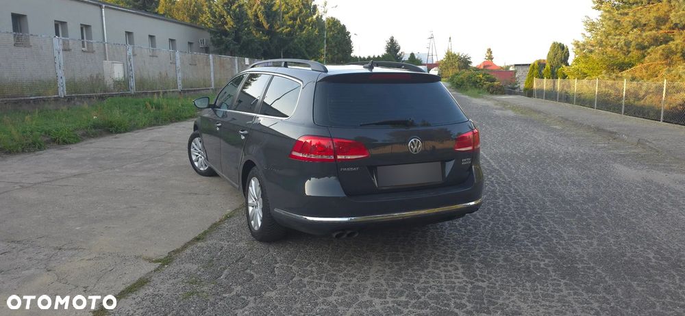 Volkswagen Passat 2.0 TDI Comfortline DSG - 9