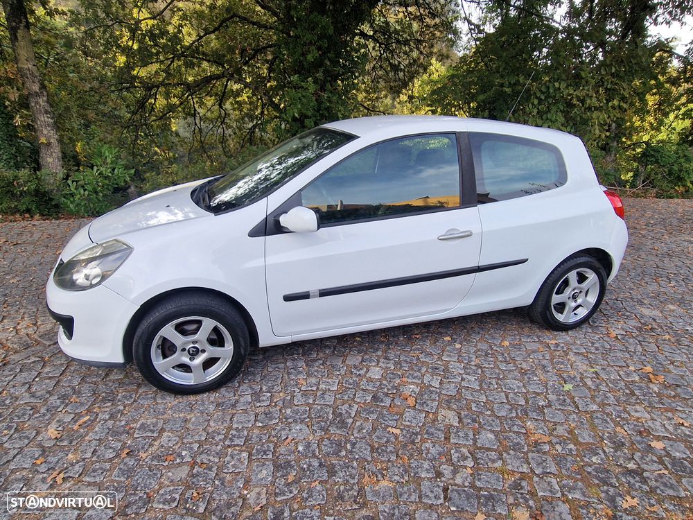 Renault Clio 1.5 dCi GT - 14