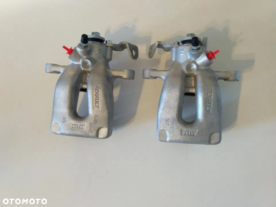 Zacisk tył Lewy Prawy Renault Clio III Modus - 1