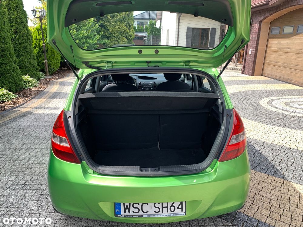 Hyundai i20 1.2 Comfort - 20