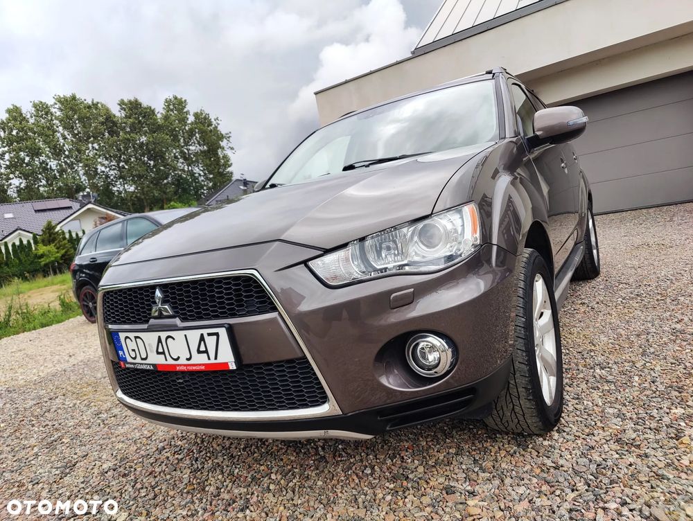 Mitsubishi Outlander 2.0 Intense + NAVI 2WD EU5 CVT - 1