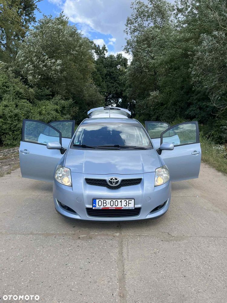 Toyota Auris 2.0 D-4D Sol - 24
