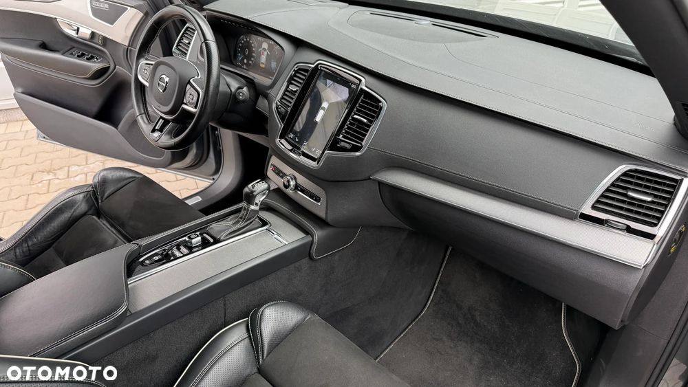 Volvo XC 90 - 12