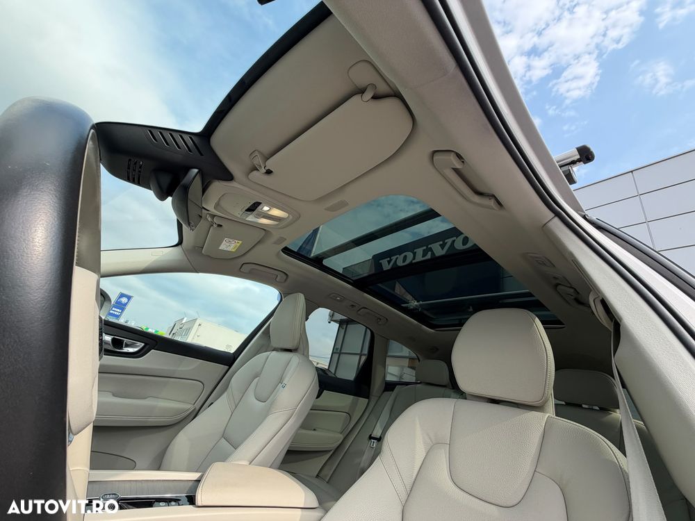 Volvo XC 60 - 25