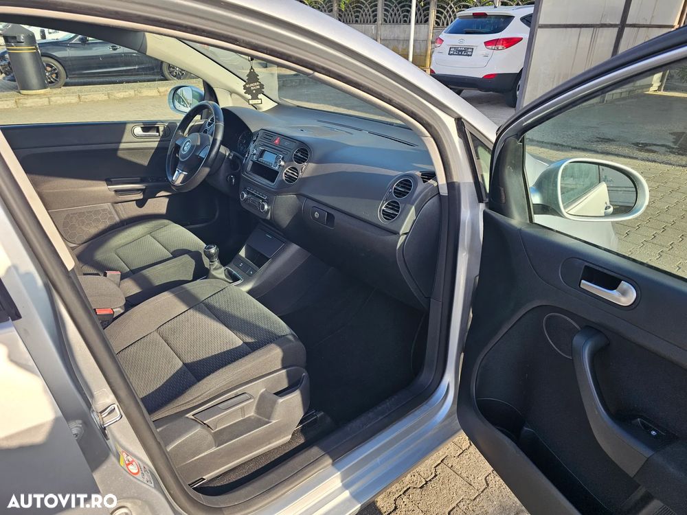 Volkswagen Golf Plus 1.6 TDI DPF Comfortline - 11