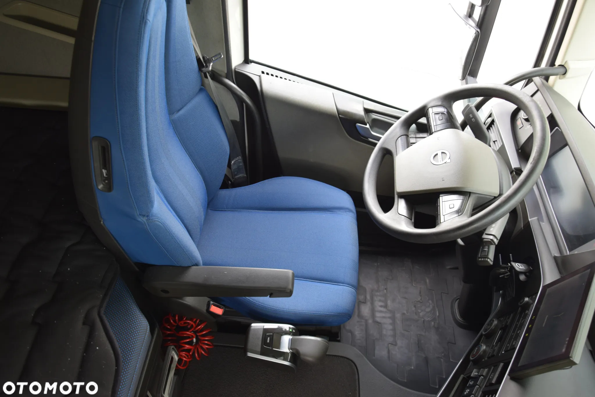 Volvo FH500 / EURO 6 / NOWY MODEL / KLIMATYZACJA POSTOJOWA / ACC / LEDY / 2 ZBIORNIKI PALIWA / FULL SPILERY / SERWISOWANY / SPROWADZONY - 26