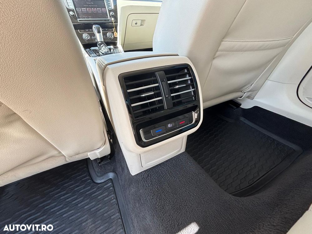 Volkswagen Passat 2.0 TDI DSG 4Motion Highline - 12