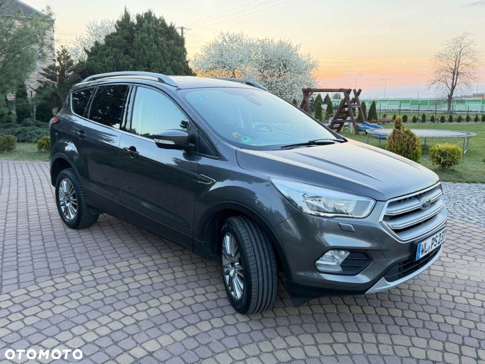 Ford Kuga - 33