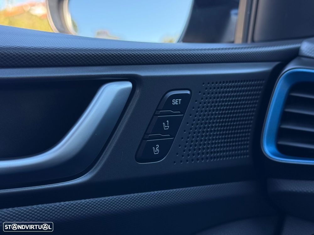 Hyundai Ioniq 1.6 GDI HEV Hybrid Tech - 28