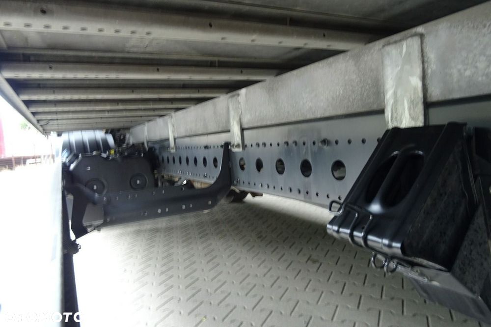 Mercedes-Benz Atego 1218 Euro 6 tylko 220 tys.km@ udokument. kontener 18 p. - 32