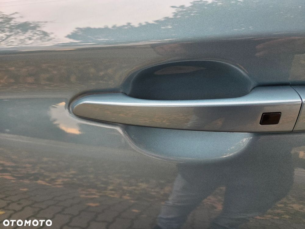 Hyundai Kona - 12