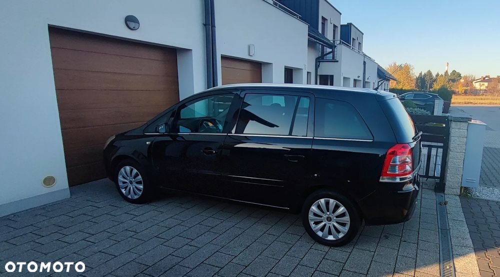 Opel Zafira 1.6 Cosmo - 30