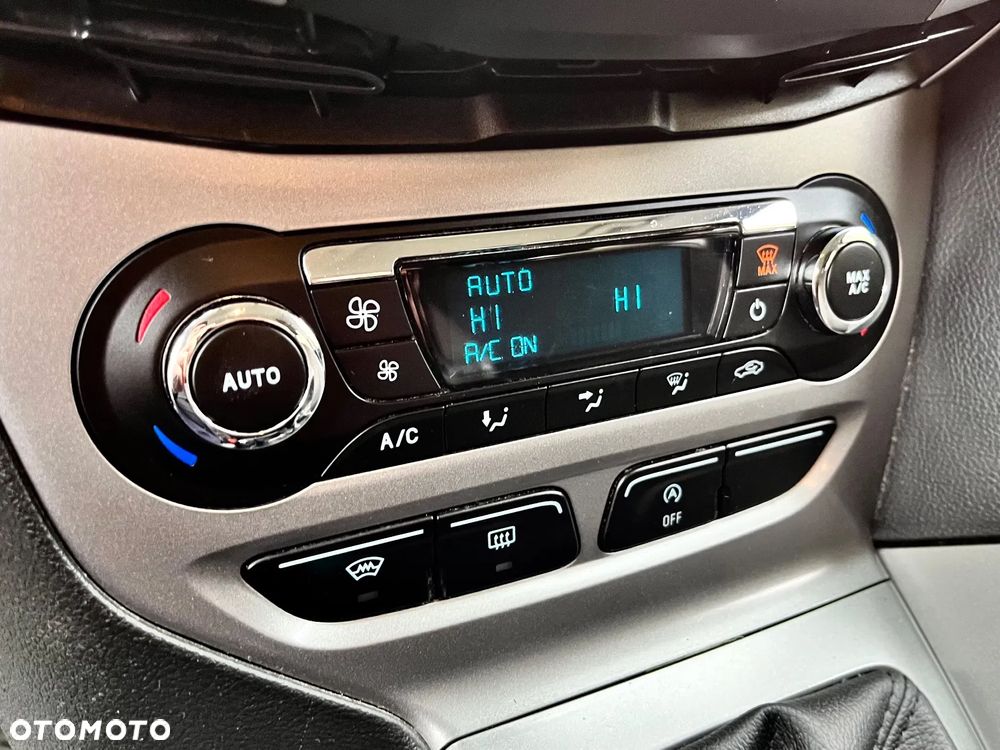 Ford Focus 1.0 EcoBoost STart-Stopp-System TITANIUM - 34