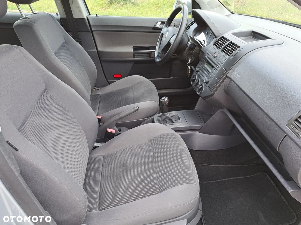 Volkswagen Polo - 19