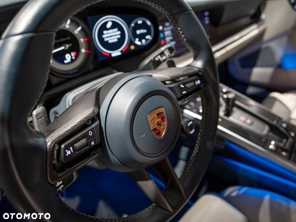 Porsche 911 Turbo S - 30