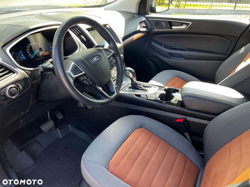 Ford Edge - 10
