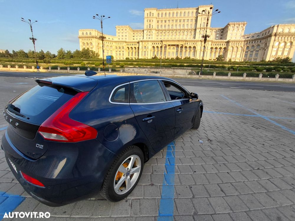 Volvo V40 - 10