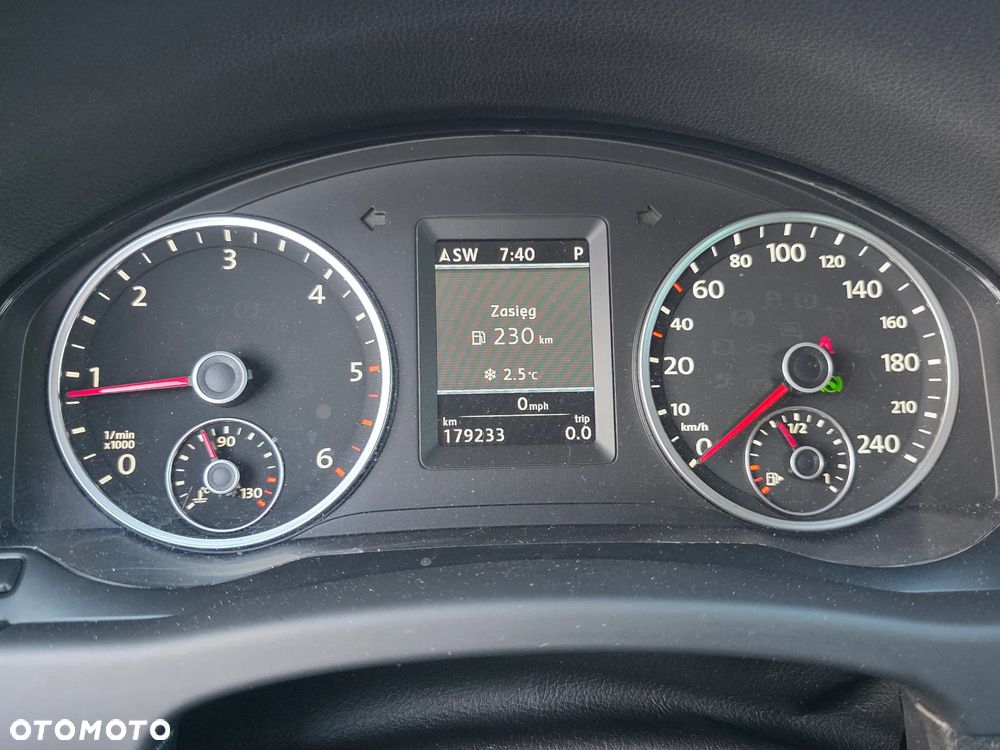 Volkswagen Tiguan 2.0 TDI DPF 4Motion DSG Cup Sport & Style - 28