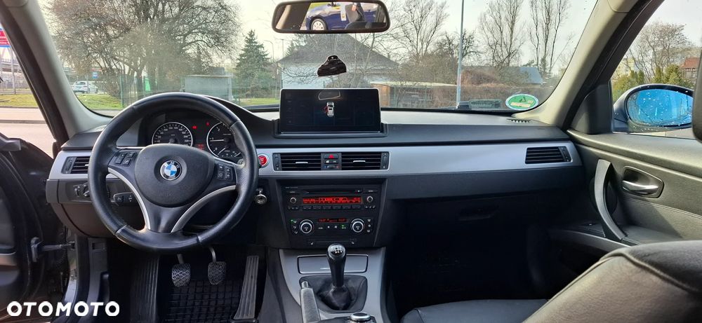 BMW Seria 3 320d - 9