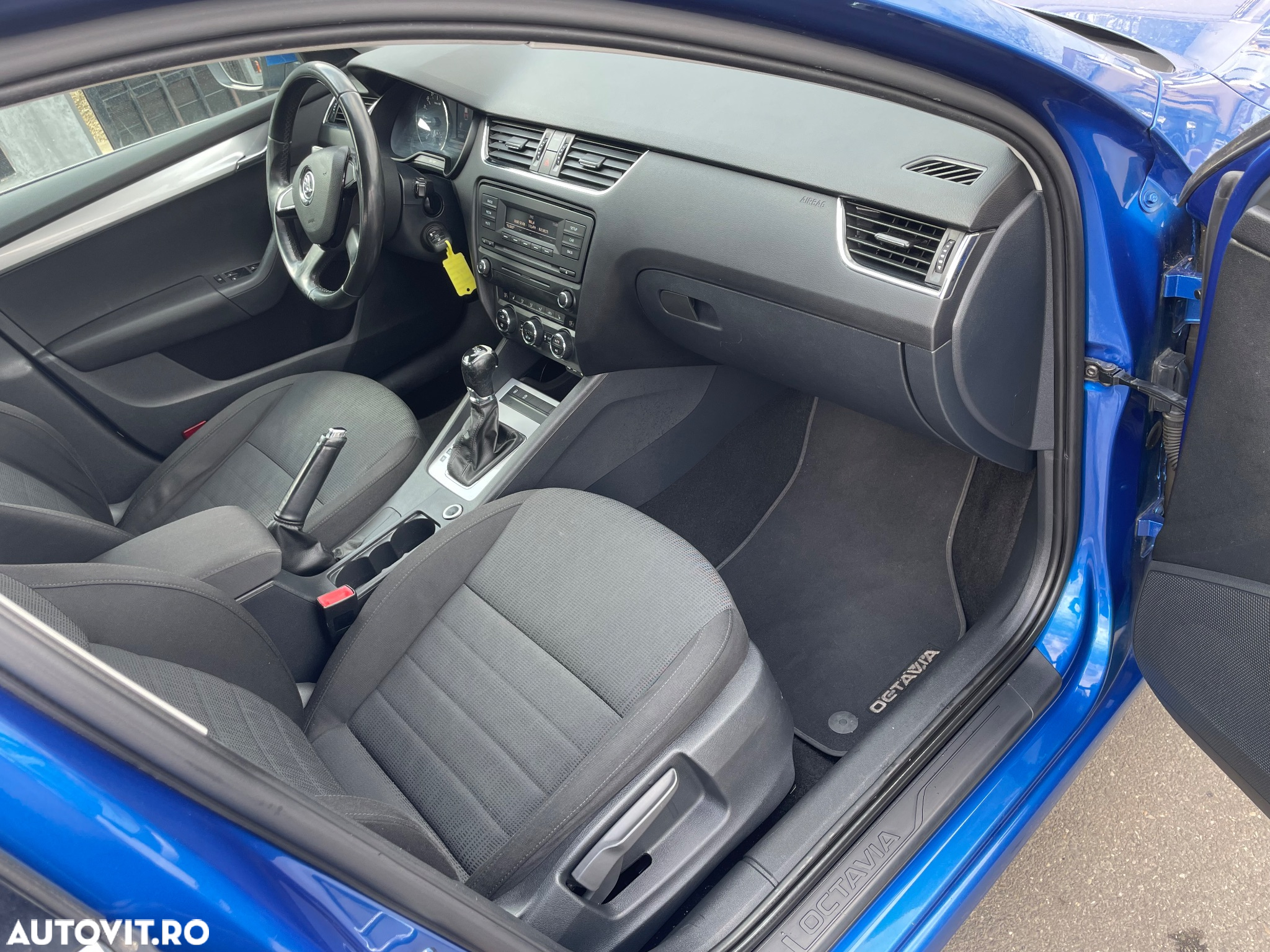 Skoda Octavia 1.6 TDI Ambiente DSG - 12