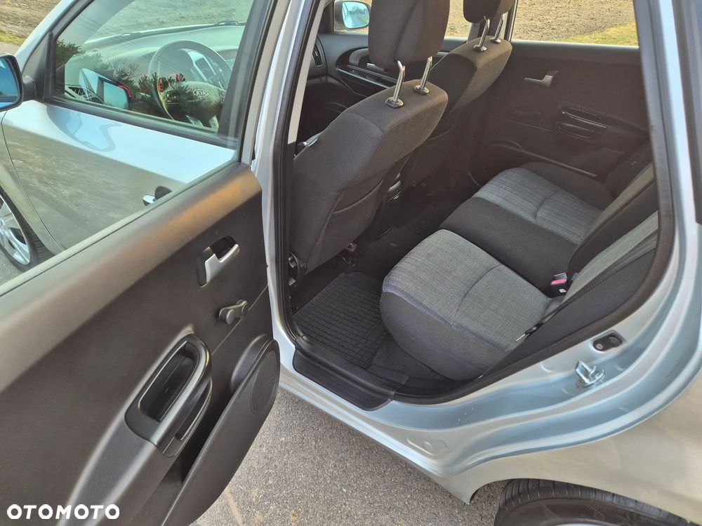 Kia Ceed 1.6 CRDi Spirit - 10