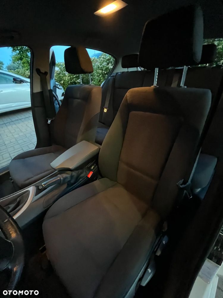 BMW Seria 1 116d - 7