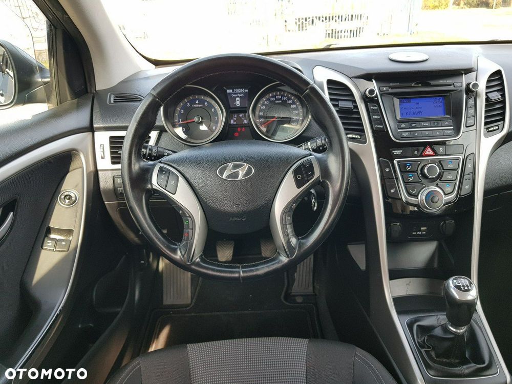 Hyundai i30 1.4 Classic + - 13