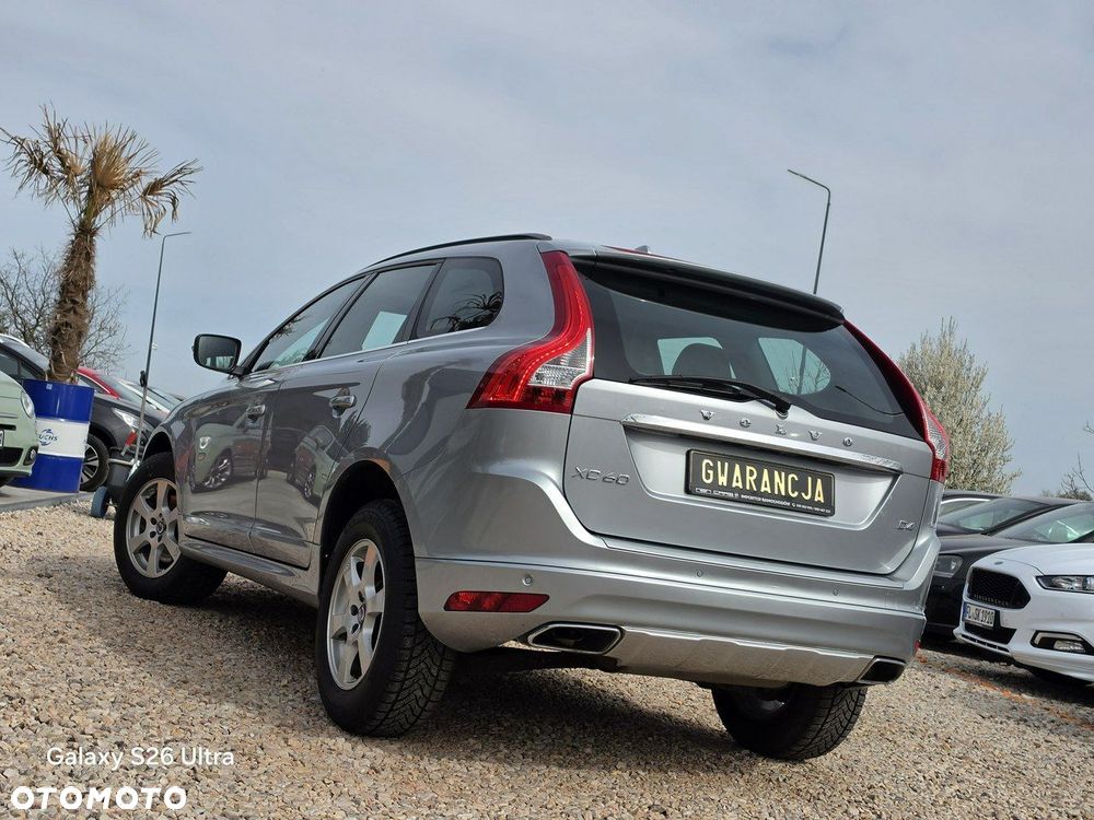 Volvo XC 60 D4 Momentum - 11