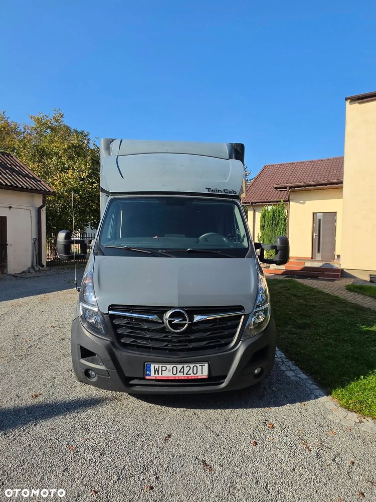 Opel Movano