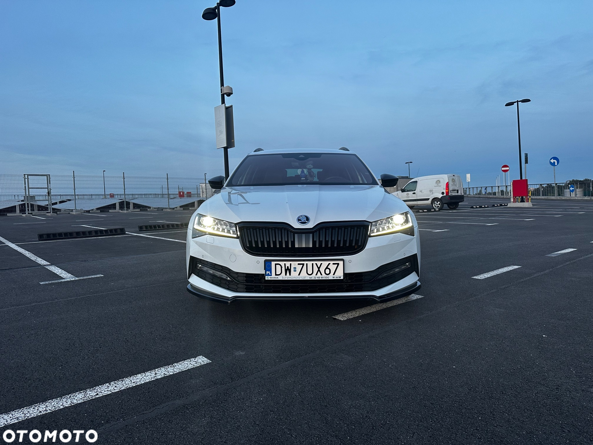 Skoda Superb 2.0 TSI Sportline DSG - 11