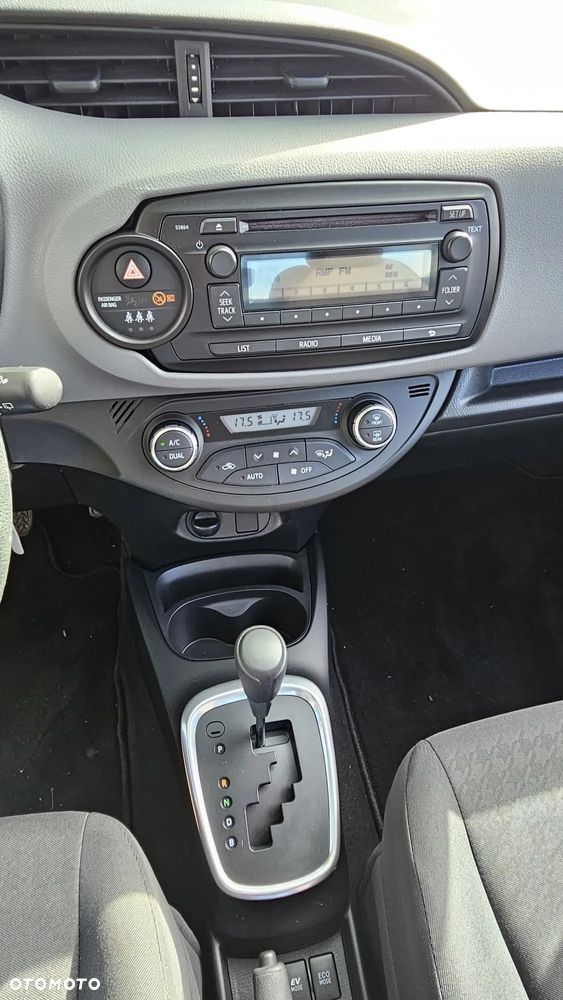 Toyota Yaris - 13