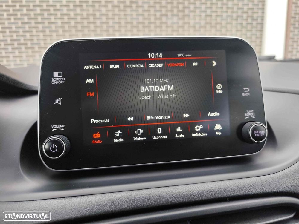 Fiat Tipo Sedan 1.3 M-Jet Lounge - 24